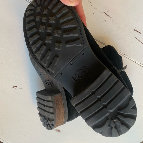 UGG Women’s Chaney Black Suede Water-Resistant Mid Boots - Size 9 NWOT - Picture 9 of 11